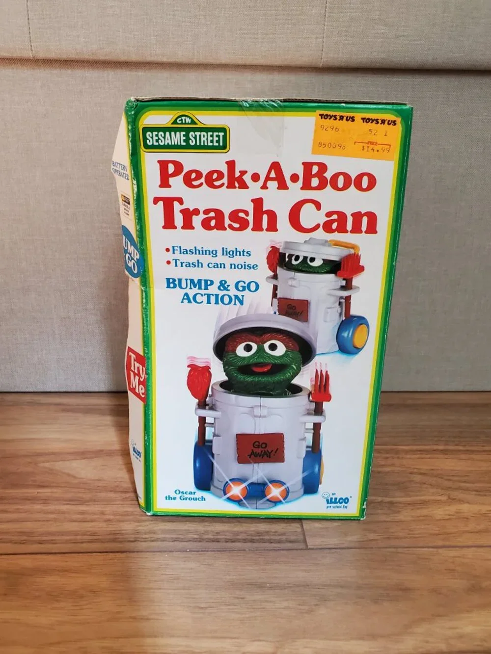 Vintage Sesame Street Oscar the Grouch Peek A Boo Trash Can Illco 1992